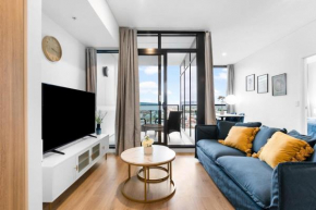 The elegant 1BR CBD Apt - City view - Parking, Adelaide